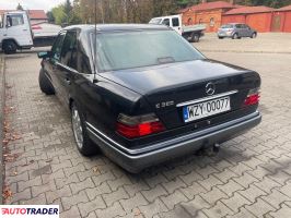 Mercedes E-klasa 1994 3.2 220 KM