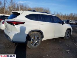 Toyota Highlander 2020 3