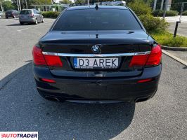 BMW 740 2011 3.0 306 KM