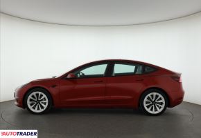Tesla Model 3 2021 490 KM