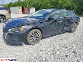 Nissan Altima - zobacz ofertę