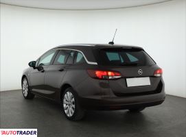 Opel Astra 2018 1.4 147 KM
