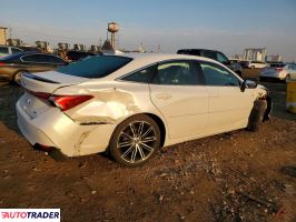 Toyota Avalon 2020 3