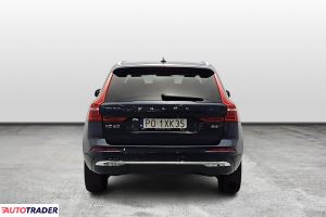 Volvo XC60 2022 2.0 197 KM