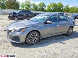 Nissan Altima - zobacz ofertę