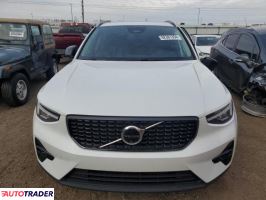 Volvo XC40 2024 2