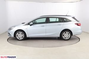 Opel Astra 2016 1.4 123 KM