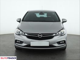 Opel Astra 2019 1.4 123 KM