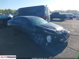 Hyundai Elantra - zobacz ofertę
