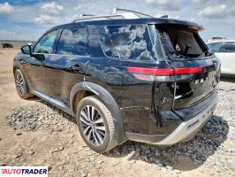 Nissan Pathfinder 2022 3