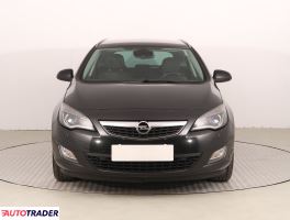 Opel Astra 2011 1.6 177 KM