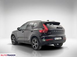 Volvo XC40 2022 2.0 163 KM