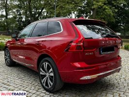 Volvo XC60 2022 2.0 197 KM
