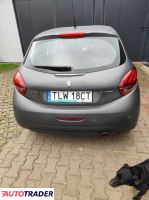Peugeot 208 2015 1.0 68 KM