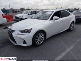 Lexus IS 2020 2