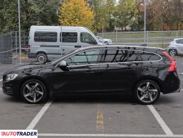 Volvo V60 2015 2.0 147 KM