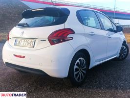 Peugeot 208 2016 1.6 100 KM