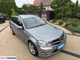 Mercedes C-klasa 2013 2.1 120 KM