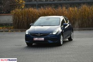 Opel Astra 2020 1.2 110 KM