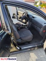 Toyota Avensis 2005 2.0 116 KM