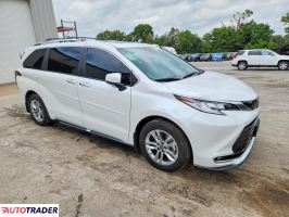 Toyota Sienna 2024 2
