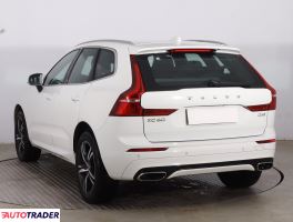 Volvo XC60 2019 2.0 187 KM