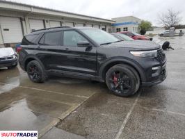 Ford Explorer 2023 3