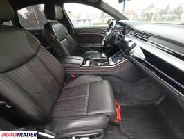 Audi A8 2018 3.0 286 KM