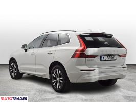 Volvo XC60 2022 2.0 197 KM