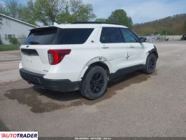 Ford Explorer 2022 2