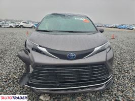 Toyota Sienna 2024 2
