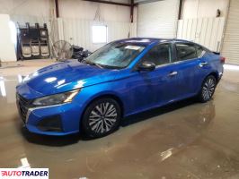 Nissan Altima - zobacz ofertę Nissan Altima - zobacz ofertę