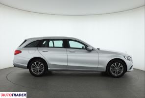 Mercedes C-klasa 2017 2.0 181 KM