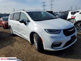 Chrysler Pacifica 2023 3