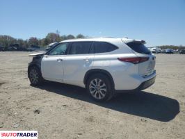 Toyota Highlander 2020 3
