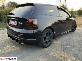 Honda Civic 2004 1.6 110 KM