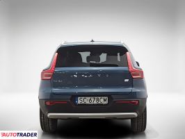 Volvo XC40 2022 1.5 180 KM