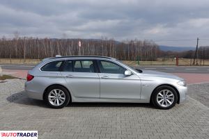 BMW 530 2012 3.0 258 KM