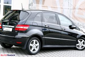 Mercedes B-klasa 2009 2.0 109 KM