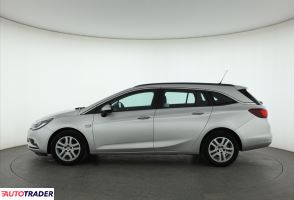Opel Astra 2017 1.4 123 KM
