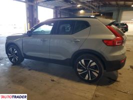 Volvo XC40 2024 2