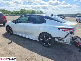 Toyota Camry 2020 3
