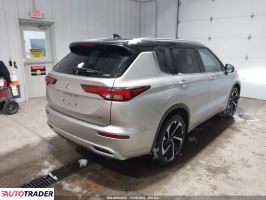 Mitsubishi Outlander 2024 2