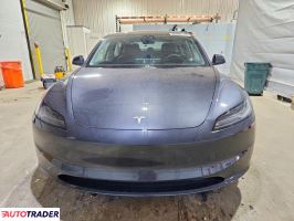 Tesla Model 3 2025