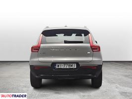Volvo XC40 2022 1.5 180 KM