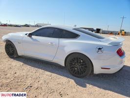 Ford Mustang 2022 5
