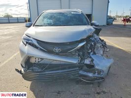 Toyota Sienna 2025 2