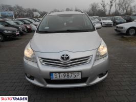 Toyota Verso 2010 2.0 127 KM