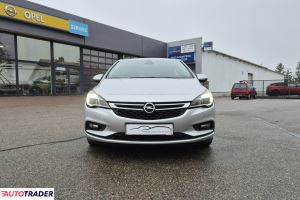 Opel Astra 2018 1.4 125 KM