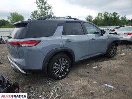 Nissan Pathfinder 2022 3